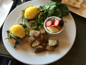 Oeufs bénédictines aux épinards